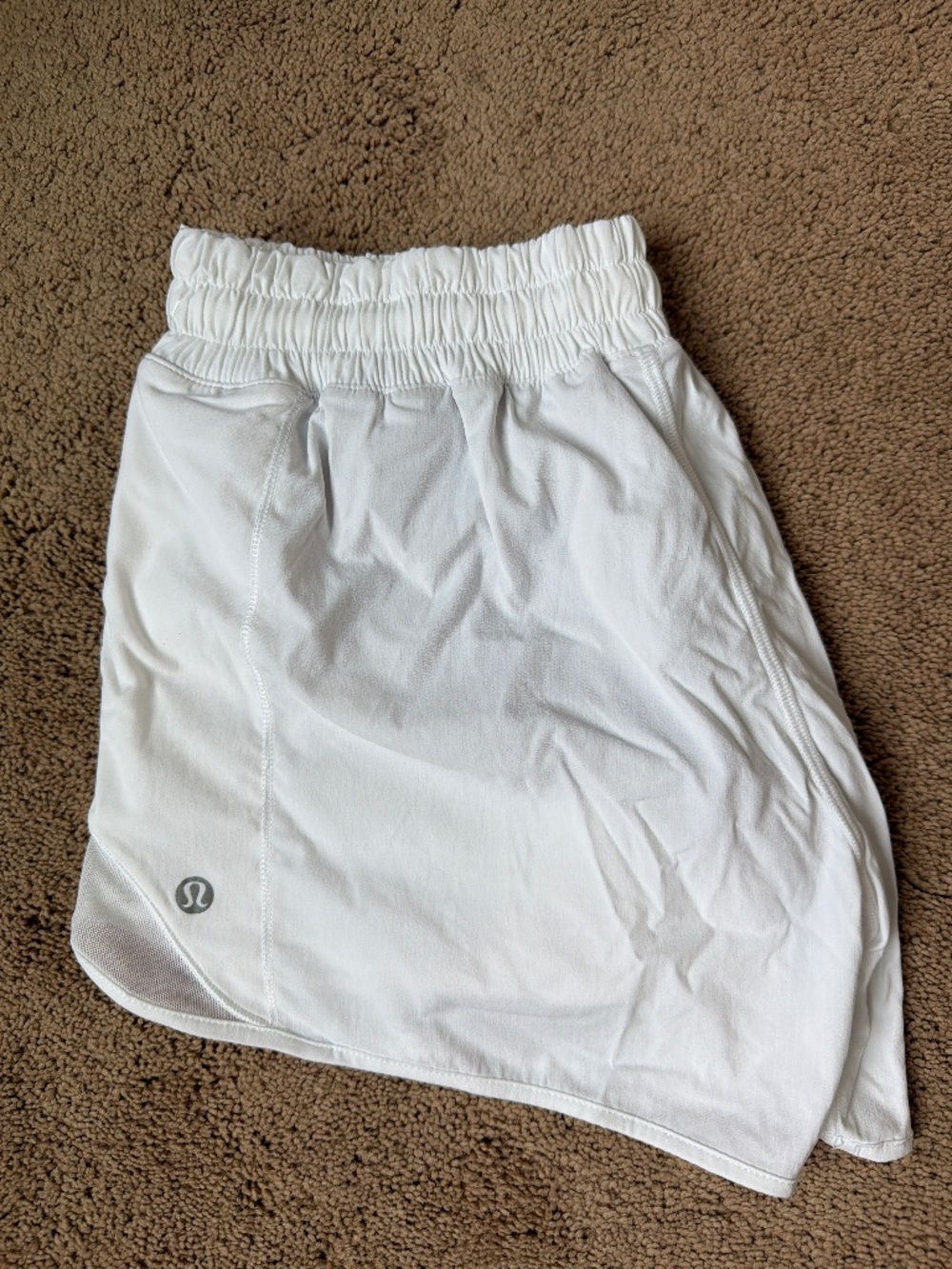 lululemon white hotty hot shorts